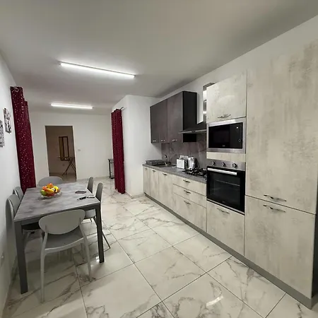 Your Base Near Nightlife Gzira