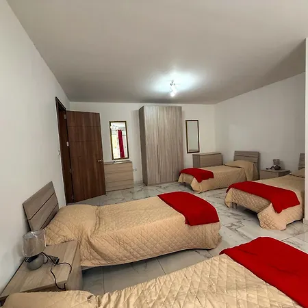 Your Base Near Nightlife Apartment *