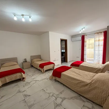 Your Base Near Nightlife * Gzira