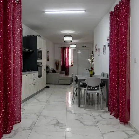 Your Base Near Nightlife Gzira