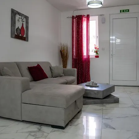 Your Base Near Nightlife Gzira
