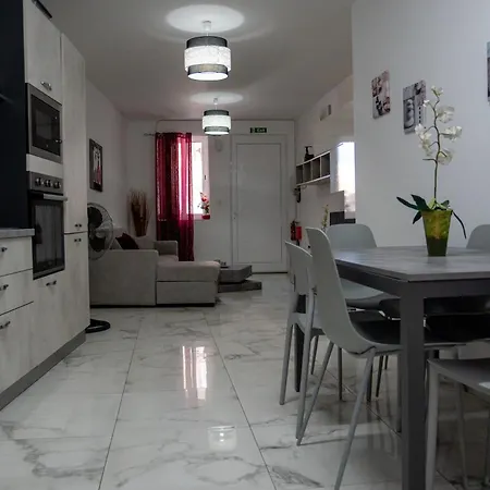 Your Base Near Nightlife Gzira