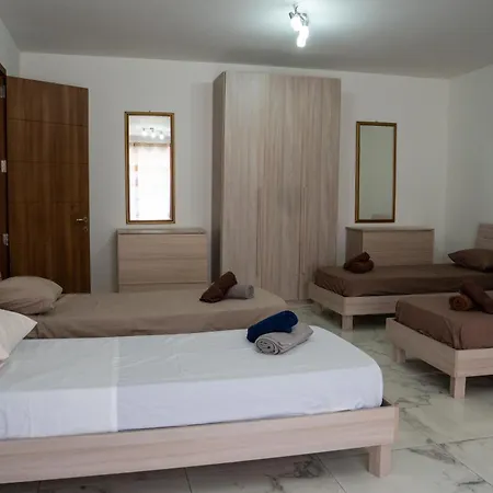 Your Base Near Nightlife * Gzira