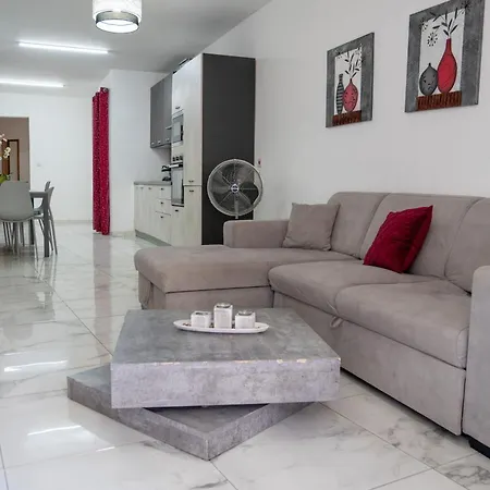 Apartment Your Base Near Nightlife Gzira